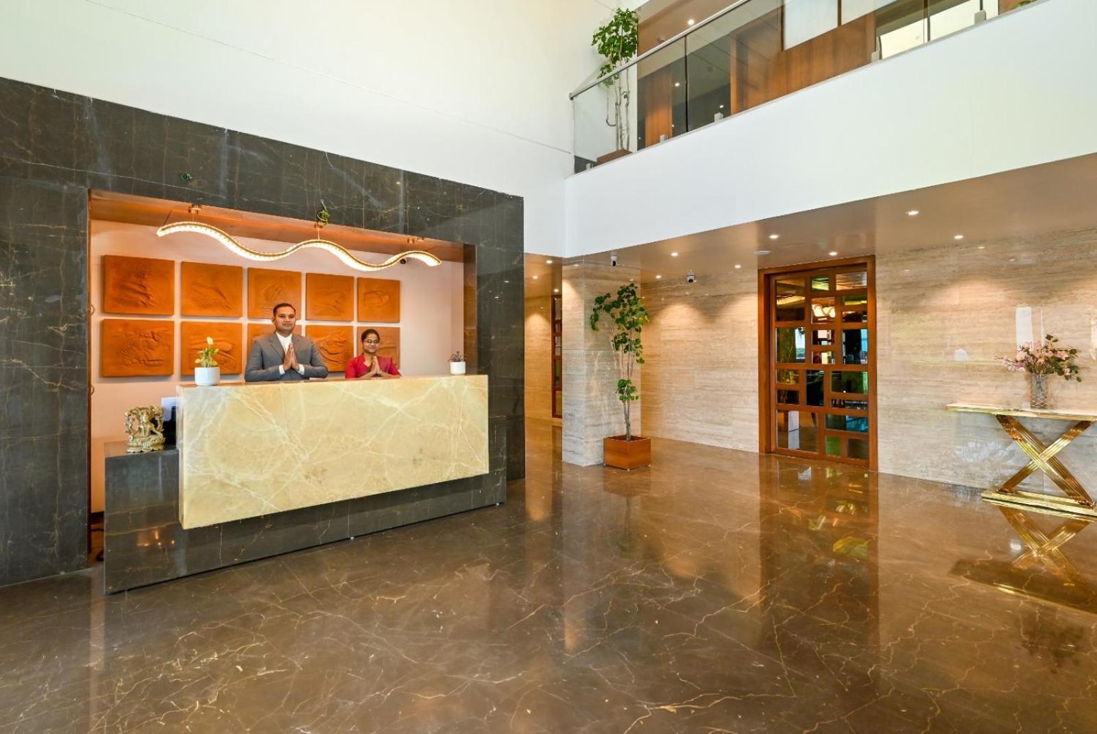 Maharaja Regency Otel Satara Dış mekan fotoğraf